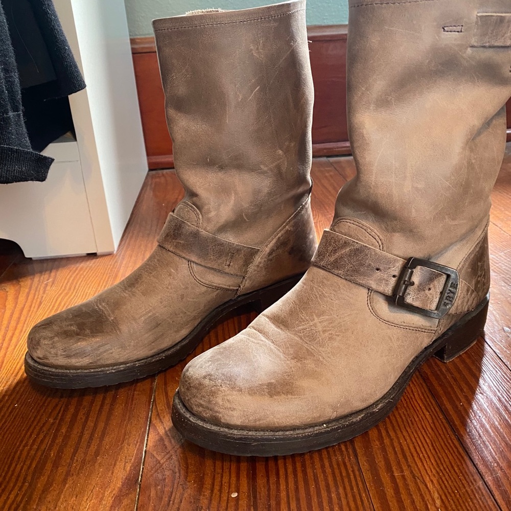 FRYE “Veronica Short” Half Calf boots